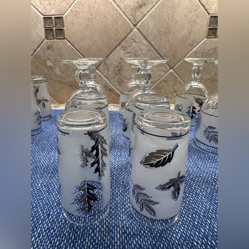 EVC Libbey MCM Silver Leaf 22-glass Lot; 10 Goblets and 12 Juice Glasses - Picture 12 of 13